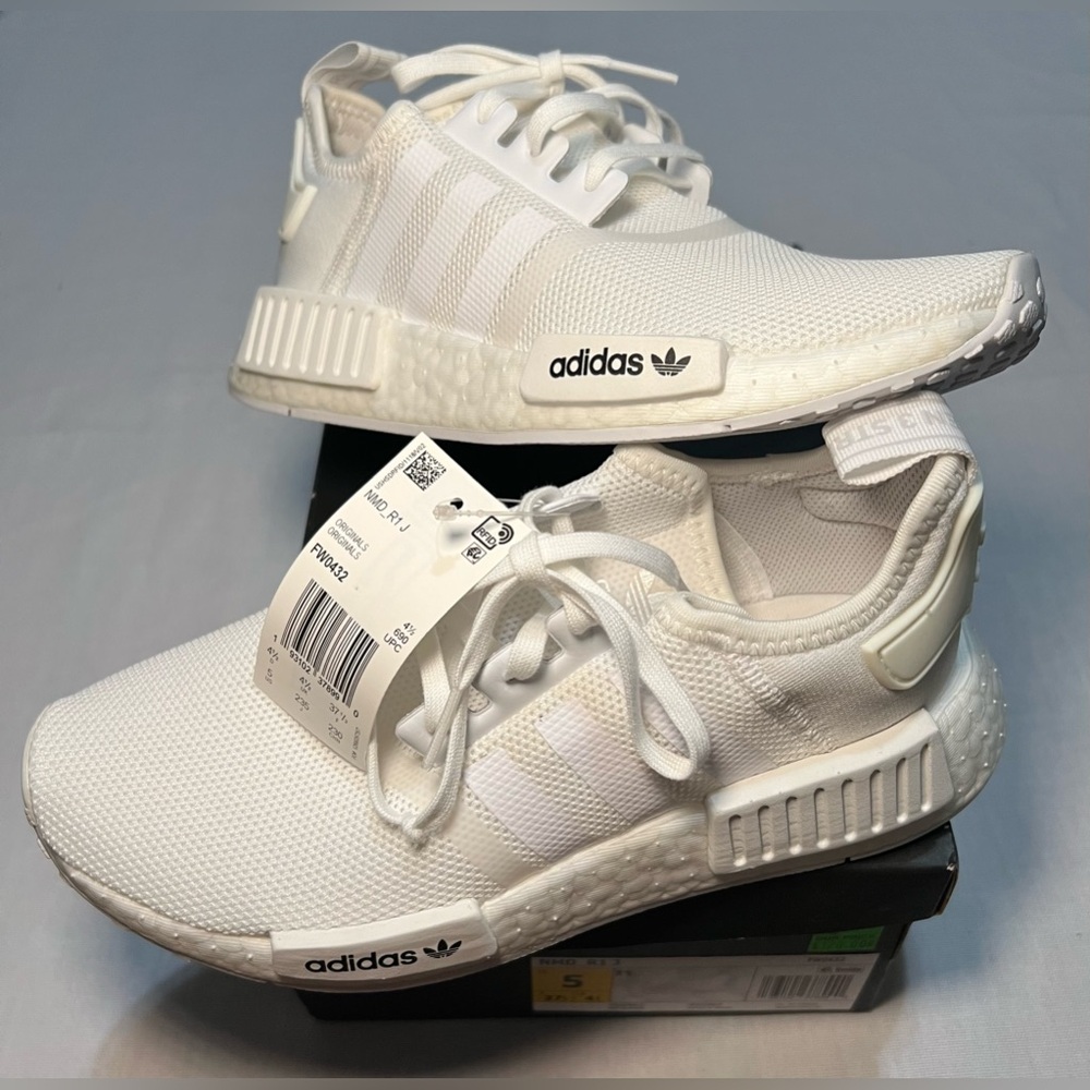 NWT Adidas Originals NMD R1 J White Sneakers Size 5